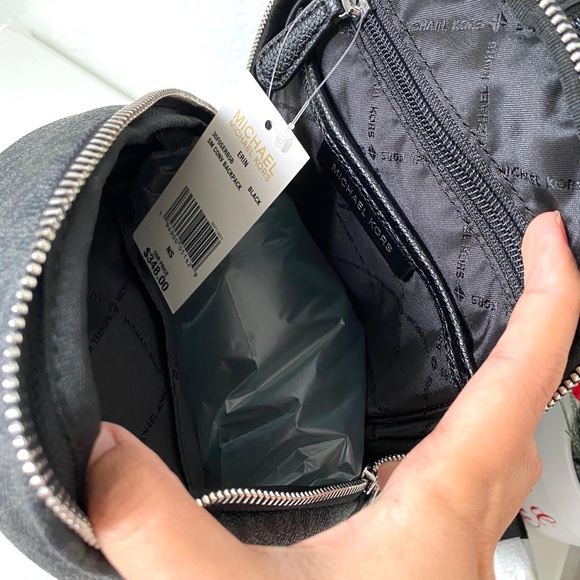 Michael Kors Erin Mini Backpack Black - Picture 5 of 8